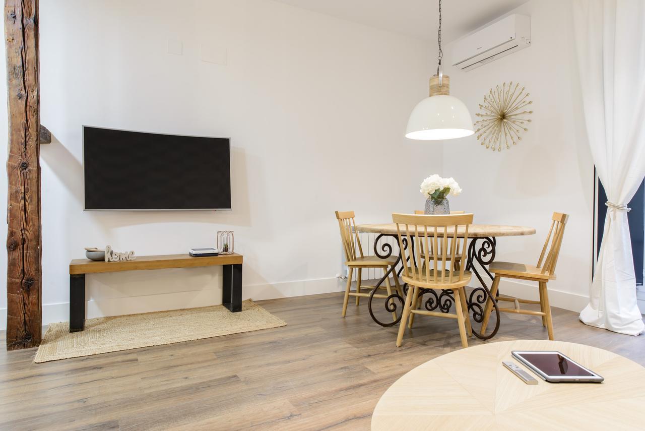 Center, De 2 Apartment *